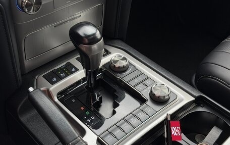 Toyota Land Cruiser 200, 2018 год, 6 500 000 рублей, 12 фотография