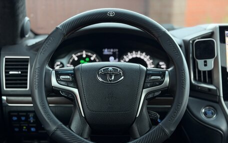 Toyota Land Cruiser 200, 2018 год, 6 500 000 рублей, 24 фотография