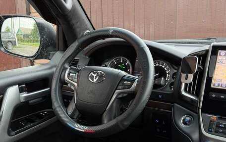 Toyota Land Cruiser 200, 2018 год, 6 500 000 рублей, 22 фотография