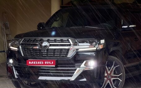Toyota Land Cruiser 200, 2018 год, 6 500 000 рублей, 25 фотография