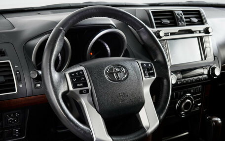 Toyota Land Cruiser Prado 150 рестайлинг 2, 2014 год, 5 055 000 рублей, 14 фотография