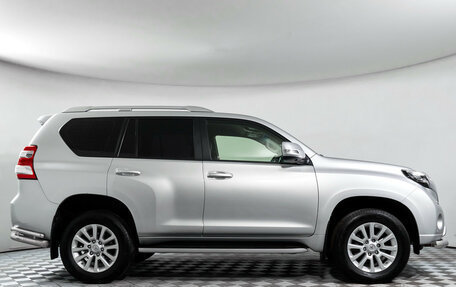 Toyota Land Cruiser Prado 150 рестайлинг 2, 2014 год, 5 055 000 рублей, 4 фотография