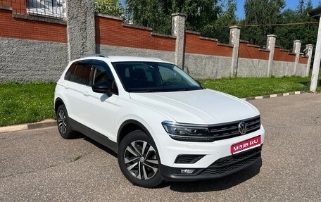 Volkswagen Tiguan II, 2019 год, 2 950 000 рублей, 1 фотография