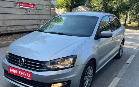 Volkswagen Polo VI (EU Market), 2015 год, 1 350 000 рублей, 1 фотография