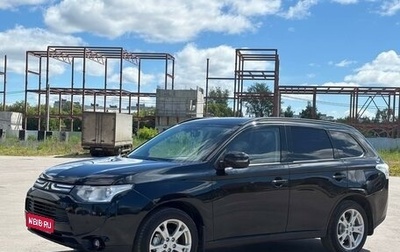 Mitsubishi Outlander III рестайлинг 3, 2013 год, 1 185 000 рублей, 1 фотография