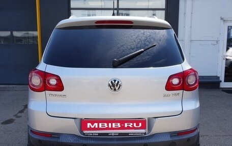 Volkswagen Tiguan I, 2010 год, 920 000 рублей, 6 фотография