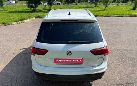 Volkswagen Tiguan II, 2019 год, 2 950 000 рублей, 6 фотография