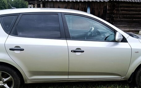 KIA cee'd I рестайлинг, 2007 год, 600 000 рублей, 12 фотография