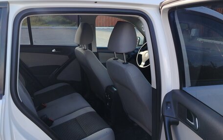 Volkswagen Tiguan I, 2010 год, 798 000 рублей, 10 фотография