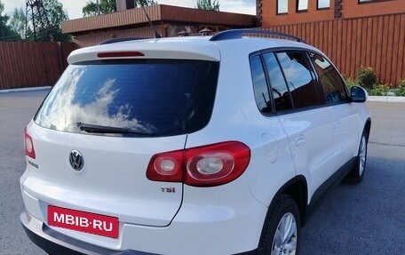 Volkswagen Tiguan I, 2010 год, 798 000 рублей, 3 фотография
