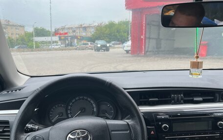 Toyota Corolla, 2013 год, 1 000 000 рублей, 4 фотография