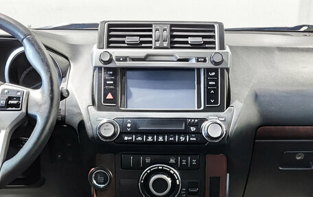 Toyota Land Cruiser Prado 150 рестайлинг 2, 2017 год, 4 690 000 рублей, 18 фотография