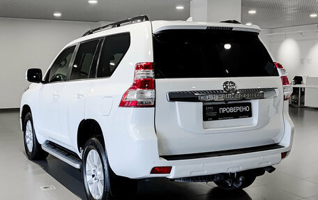 Toyota Land Cruiser Prado 150 рестайлинг 2, 2017 год, 4 690 000 рублей, 8 фотография