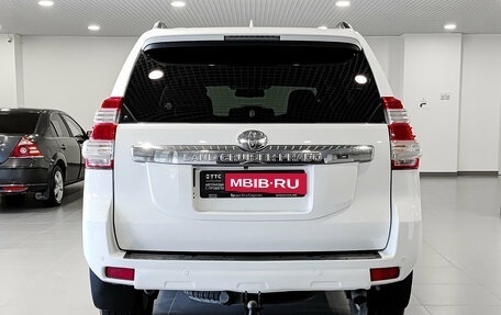 Toyota Land Cruiser Prado 150 рестайлинг 2, 2017 год, 4 690 000 рублей, 7 фотография