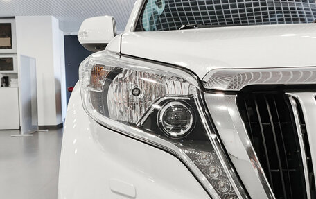 Toyota Land Cruiser Prado 150 рестайлинг 2, 2017 год, 4 690 000 рублей, 21 фотография