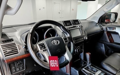 Toyota Land Cruiser Prado 150 рестайлинг 2, 2017 год, 4 690 000 рублей, 20 фотография