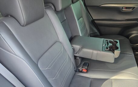 Lexus NX I, 2017 год, 3 180 000 рублей, 38 фотография