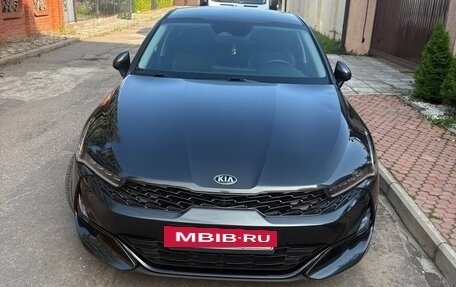 KIA K5, 2020 год, 2 500 000 рублей, 2 фотография