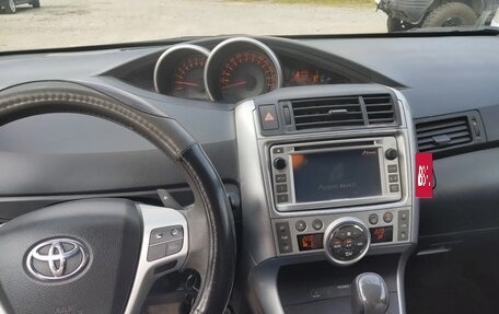 Toyota Verso I, 2012 год, 1 060 000 рублей, 5 фотография