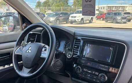 Mitsubishi Outlander III рестайлинг 3, 2013 год, 1 185 000 рублей, 12 фотография