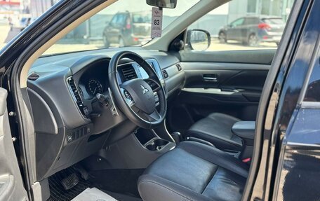 Mitsubishi Outlander III рестайлинг 3, 2013 год, 1 185 000 рублей, 9 фотография