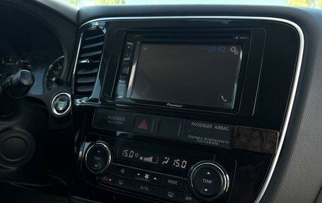 Mitsubishi Outlander III рестайлинг 3, 2013 год, 1 185 000 рублей, 14 фотография