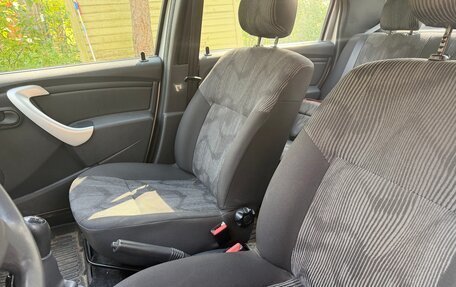 Renault Logan I, 2014 год, 650 000 рублей, 2 фотография