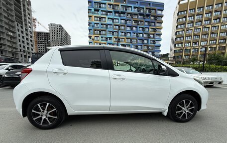 Toyota Vitz, 2013 год, 690 000 рублей, 4 фотография