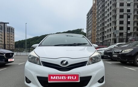 Toyota Vitz, 2013 год, 690 000 рублей, 6 фотография