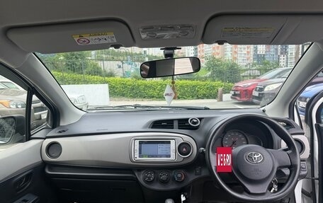 Toyota Vitz, 2013 год, 690 000 рублей, 9 фотография