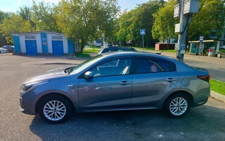 KIA Rio IV, 2019 год, 1 550 000 рублей, 3 фотография