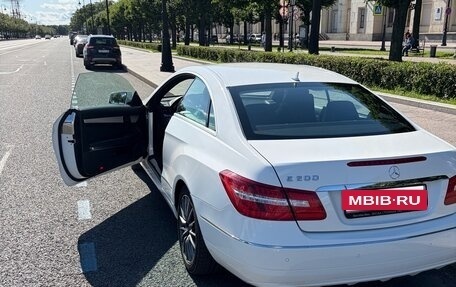 Mercedes-Benz E-Класс, 2013 год, 1 500 000 рублей, 2 фотография