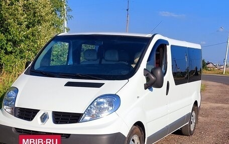 Renault Trafic, 2007 год, 1 270 000 рублей, 2 фотография
