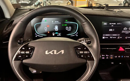 KIA Niro, 2022 год, 1 910 000 рублей, 5 фотография