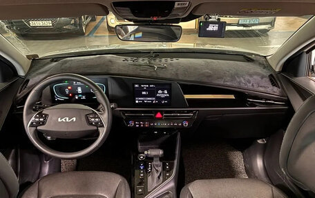 KIA Niro, 2022 год, 1 910 000 рублей, 6 фотография