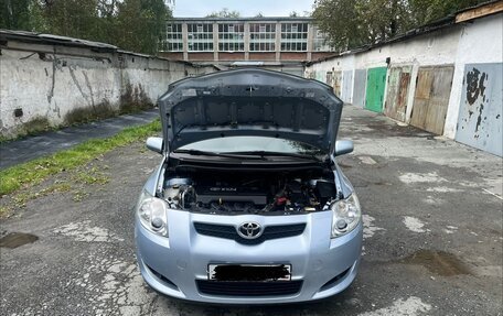 Toyota Auris II, 2007 год, 700 000 рублей, 3 фотография