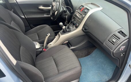 Toyota Auris II, 2007 год, 700 000 рублей, 16 фотография