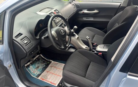 Toyota Auris II, 2007 год, 700 000 рублей, 17 фотография