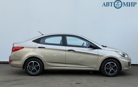 Hyundai Solaris II рестайлинг, 2011 год, 750 000 рублей, 4 фотография