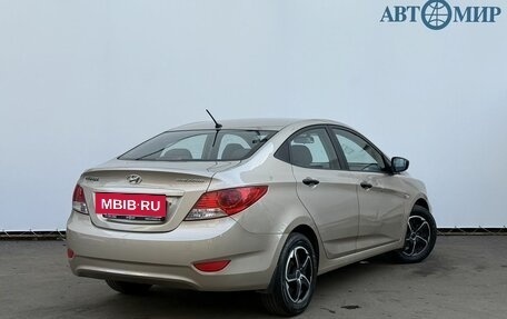 Hyundai Solaris II рестайлинг, 2011 год, 750 000 рублей, 5 фотография