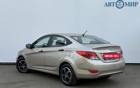 Hyundai Solaris II рестайлинг, 2011 год, 750 000 рублей, 7 фотография
