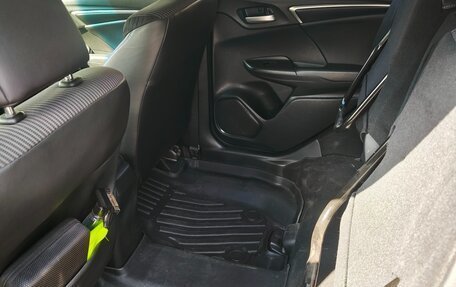 Honda Fit III, 2018 год, 1 250 000 рублей, 7 фотография
