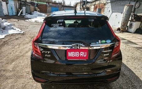 Honda Fit III, 2018 год, 1 250 000 рублей, 4 фотография