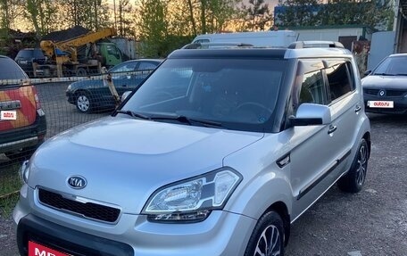 KIA Soul I рестайлинг, 2011 год, 900 000 рублей, 2 фотография