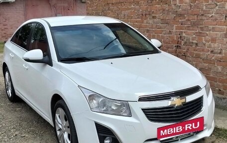 Chevrolet Cruze II, 2013 год, 840 000 рублей, 2 фотография