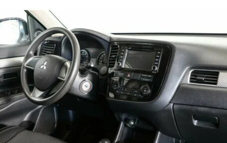 Mitsubishi Outlander III рестайлинг 3, 2012 год, 1 299 000 рублей, 3 фотография