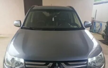 Mitsubishi Outlander III рестайлинг 3, 2012 год, 1 299 000 рублей, 9 фотография