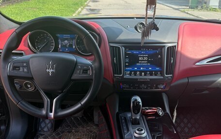 Maserati Levante I, 2017 год, 10 000 000 рублей, 17 фотография