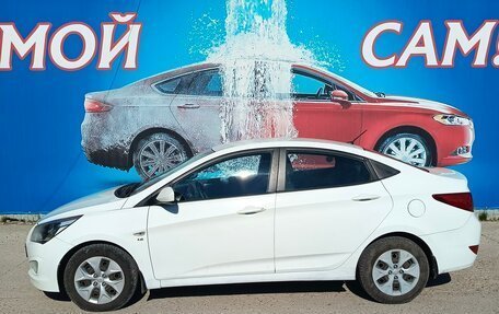 Hyundai Solaris II рестайлинг, 2015 год, 1 200 000 рублей, 2 фотография