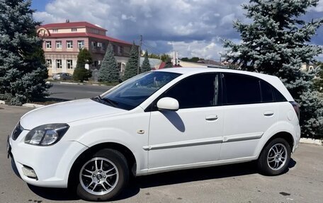KIA Rio II, 2010 год, 630 000 рублей, 2 фотография